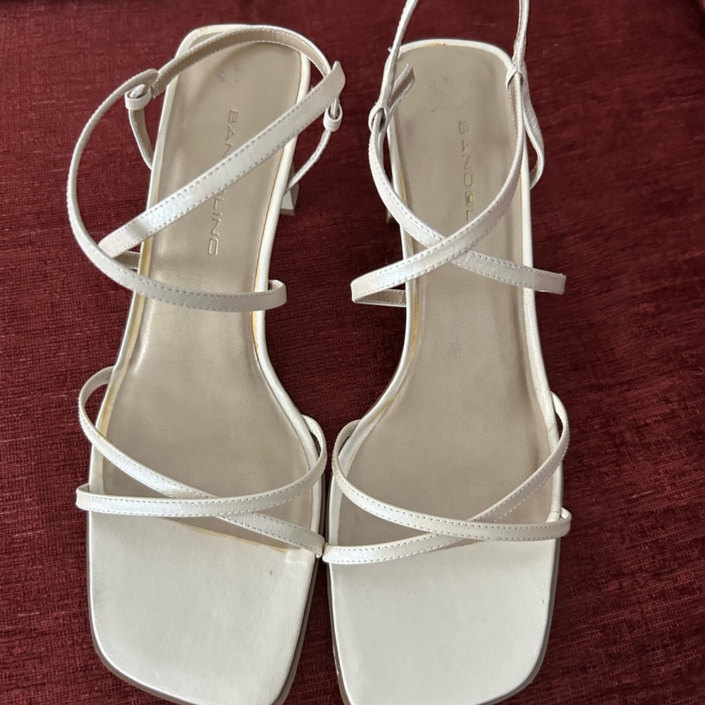 Bandolino bone leather, strappy, sandals. New, never worn size 8 1/2.